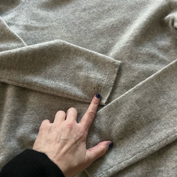 Charter Club Luxury Cashmere Sweater Basic Grey size Medium - Picture 4 of 4